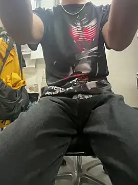 wSilEliaXm online show from 03/17/26, 08:39