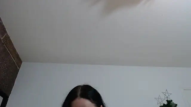 Snapshot of Crystal-dreamt chatting on 12/01/24, 04:29 Crystal-dreamt online show from 12/01/24, 04:29