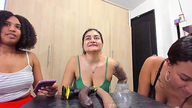 andreita trujillos online show from 09/09/25, 08:30