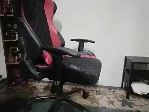 Snapshot of XnastyD chatting on 03/12/25, 12:31 XnastyD online show from 03/12/25, 12:31
