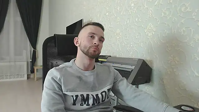 Marselle Laker online show from 12/01/25, 04:23