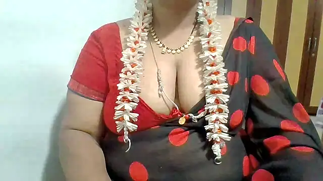 Snapshot of archanatelugu9 chatting on 07/09/26, 06:23 archanatelugu9 online show from 07/09/26, 06:23