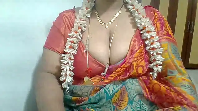 Snapshot of archanatelugu9 chatting on 07/15/26, 12:49 archanatelugu9 online show from 07/15/26, 12:49