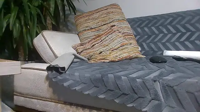 reslerkek31 online show from 02/18/26, 10:17