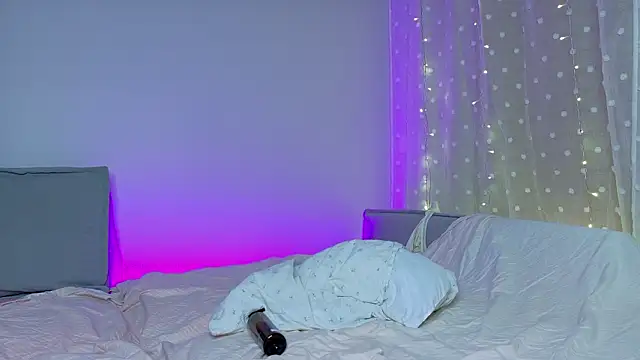 Snapshot of lina_stones chatting on 02/12/26, 03:40 lina stones online show from 02/12/26, 03:40