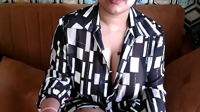 shivi moto online show from 03/05/25, 06:23