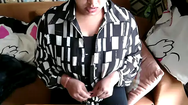 shivi moto online show from 03/10/25, 05:54