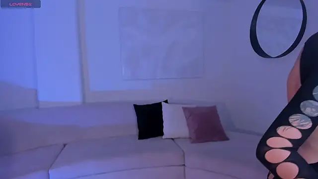 DannaCruz online show from 09/13/25, 07:24