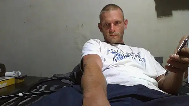 Snapshot of daddytim0 chatting on 04/12/26, 06:24 daddytim0 online show from 04/12/26, 06:24