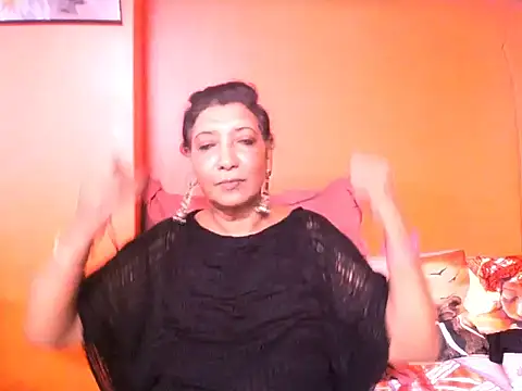 indiansarika65 online show from 10/09/25, 04:54