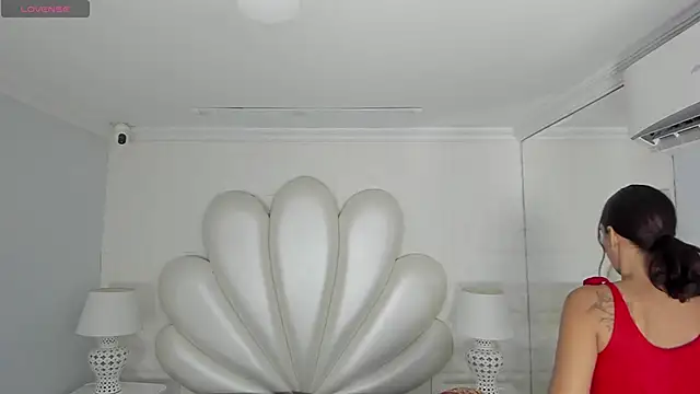 LucianaCarter online show from 01/16/25, 03:45