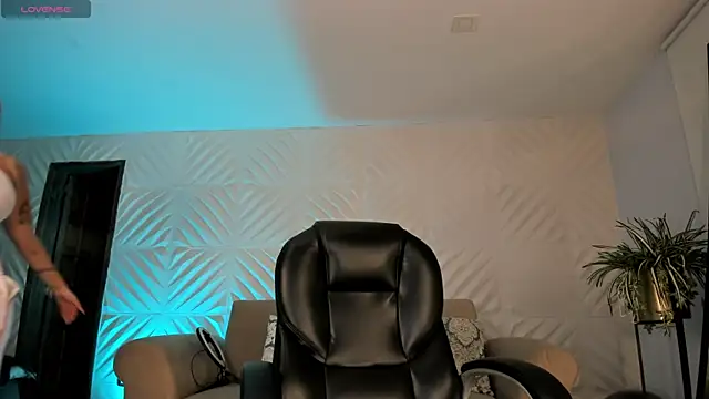 SophiePalmer online show from 02/11/26, 11:59