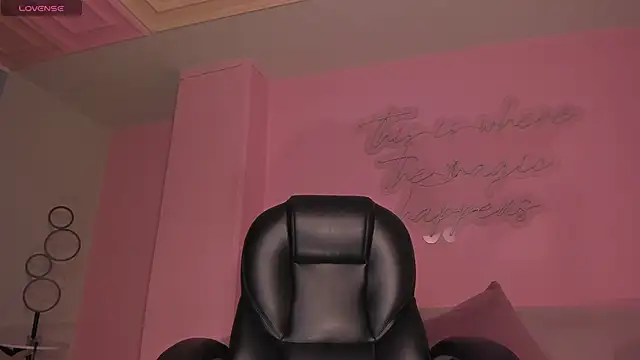 SophiePalmer online show from 06/27/26, 12:22