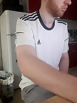 Snapshot of FillipsonDon chatting on 11/08/25, 11:47 FillipsonDon online show from 11/08/25, 11:47