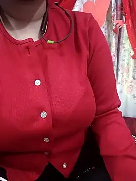 Sexybomb33 online show from 02/09/25, 04:29