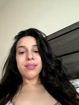 Natur4lBeautyb33 online show from 12/05/24, 03:39