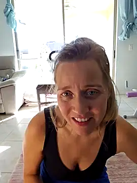 SkyelarSommer online show from 12/13/24, 04:27