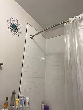 Snapshot of DominiqueX0 chatting on 02/27/25, 04:41 DominiqueX0 online show from 02/27/25, 04:41