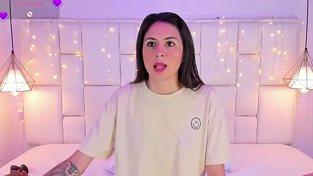 SarahSophia  online show from 01/30/25, 11:33