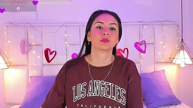 SarahSophia  online show from 02/13/25, 11:39