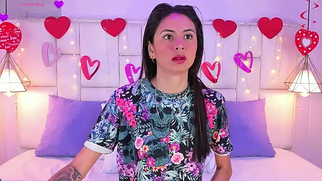 SarahSophia  online show from 02/19/25, 11:28