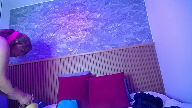 victoria  milf  online show from 09/12/25, 08:31