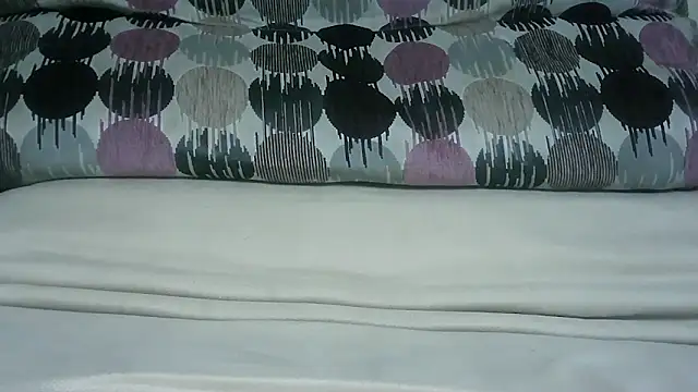 Snapshot of SladkiYA chatting on 11/19/25, 02:55 SladkiYA online show from 11/19/25, 02:55