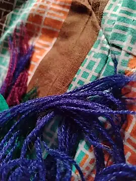 LissaThompsom online show from 12/15/25, 10:03