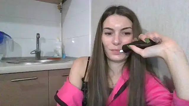 Snapshot of Carol-Rose chatting on 12/10/24, 09:11 Carol-Rose online show from 12/10/24, 09:11