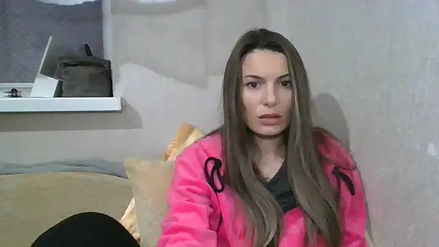 Snapshot of Carol-Rose chatting on 03/04/25, 09:22 Carol-Rose online show from 03/04/25, 09:22