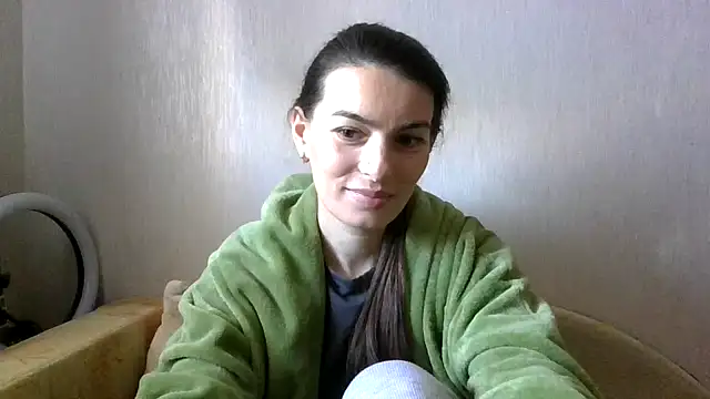 Snapshot of Carol-Rose chatting on 03/04/26, 09:37 Carol-Rose online show from 03/04/26, 09:37