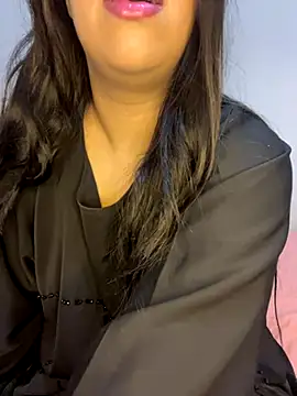 Snapshot of Mayacrayzi chatting on 10/14/25, 09:21 Mayacrayzi online show from 10/14/25, 09:21