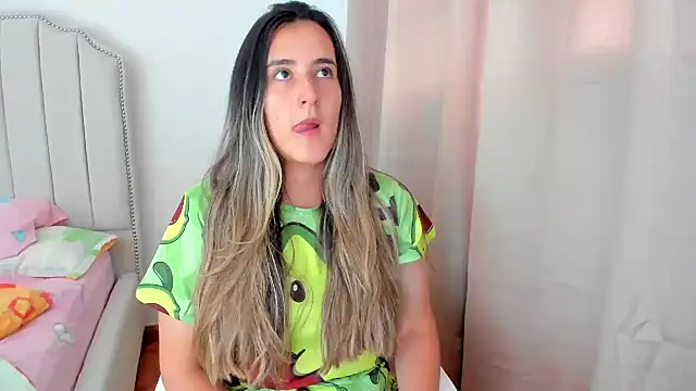 Hanna86 online show from 09/19/25, 01:34