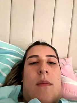 Hanna86 online show from 10/26/25, 08:04