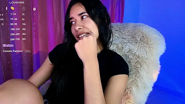 AmyOlimpo online show from 09/16/25, 12:00