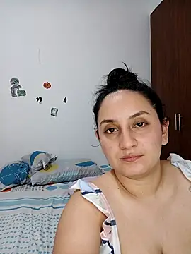 Angeelus2 online show from 04/05/26, 04:20