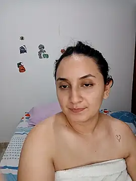 Snapshot of Angeelus2 chatting on 04/24/26, 10:34 Angeelus2 online show from 04/24/26, 10:34