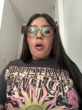 croftsmila online show from 11/17/25, 08:47