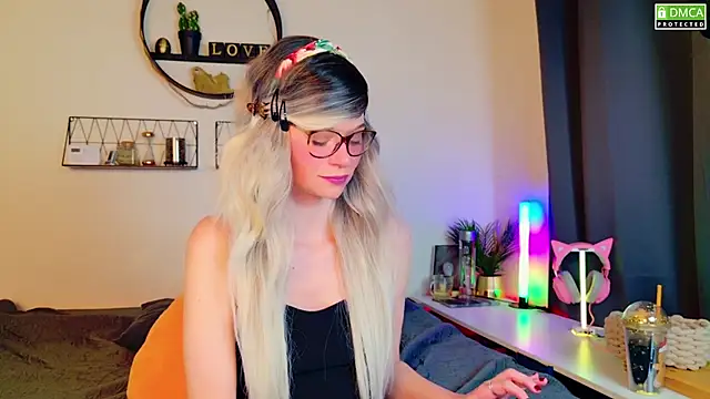 Kittychatte online show from 03/02/25, 07:54