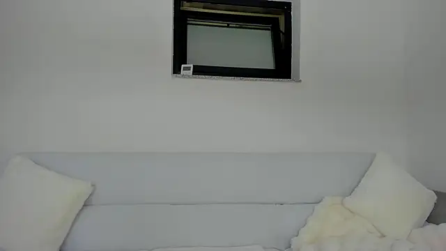 bellahot77 online show from 02/18/26, 10:44