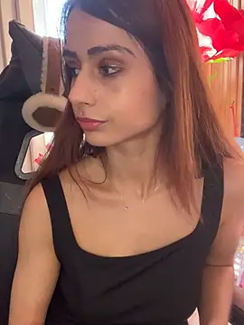 LaPetitechienne1 online show from 02/27/25, 04:10