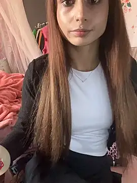 LaPetitechienne1 online show from 03/20/25, 07:47