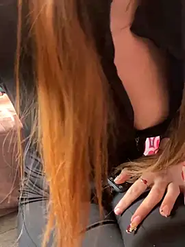 LaPetitechienne1 online show from 02/25/26, 02:59