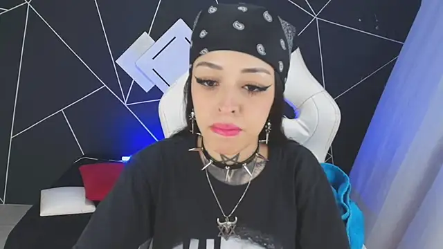 farichell online show from 10/22/25, 07:35