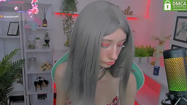 Katia Kim online show from 03/05/25, 12:33