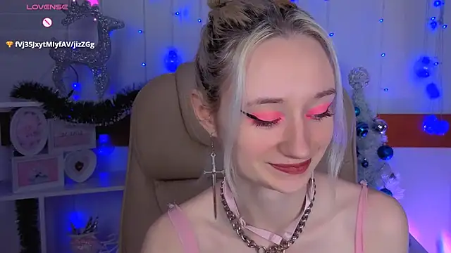 Katia Kim online show from 12/23/25, 06:22