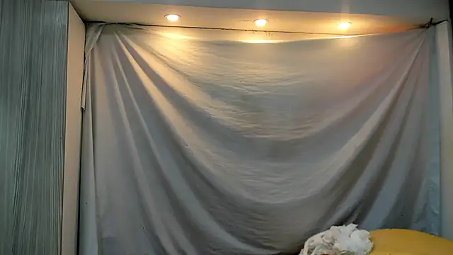 Mhelanny2 online show from 03/18/26, 05:05