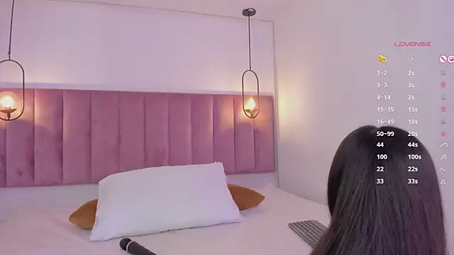 Snapshot of luisah_ chatting on 12/16/24, 12:04 luisah online show from 12/16/24, 12:04