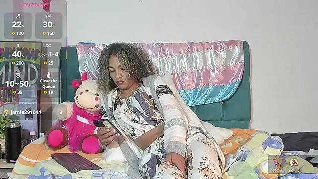 Snapshot of StefanyMiler chatting on 06/19/26, 09:46 StefanyMiler online show from 06/19/26, 09:46