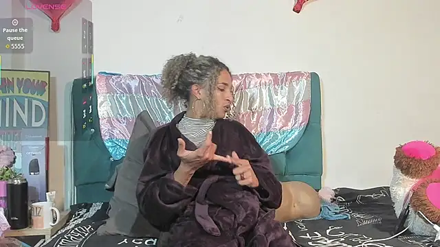 Snapshot of StefanyMiler chatting on 07/05/26, 04:19 StefanyMiler online show from 07/05/26, 04:19